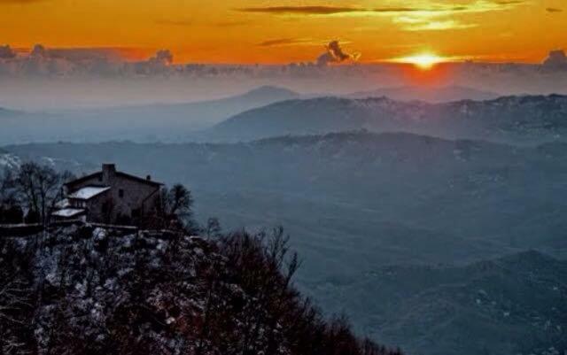 Nido Del Nibbio Bed and Breakfast Subiaco Buitenkant foto